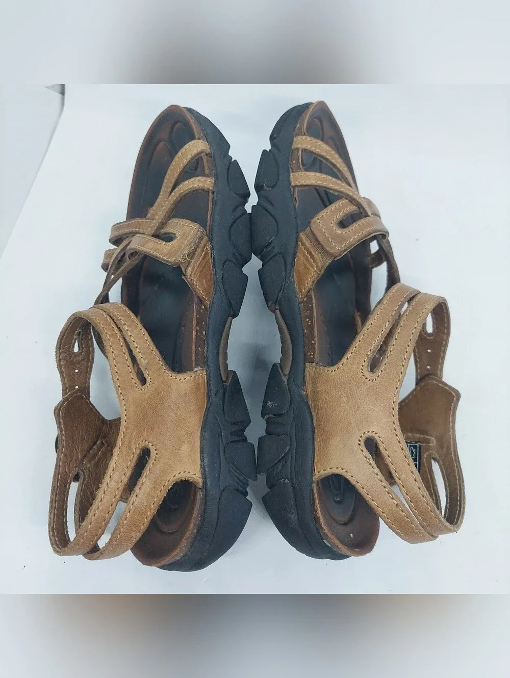 Keen Naples Brown Tan Leather Sandals Strappy Fisherman Womens Size 6.5